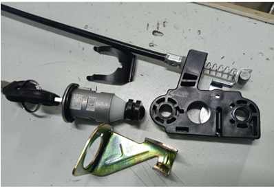 Schloss & Zündschalter (für langen Sitz)  2.0/SE/3.0/SR