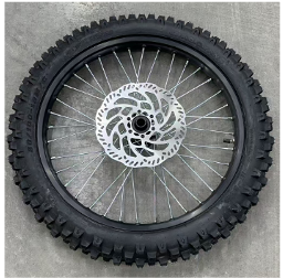 Komplettrad vorne mit MX-Reifen 3.0/SR